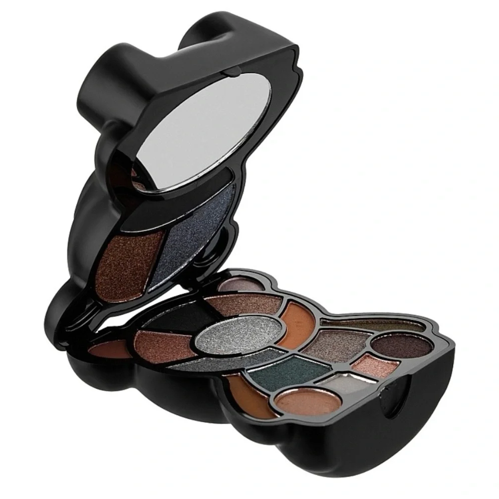I Heart Revolution Teddy‎ Bear Eyeshadow Palette Jett